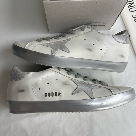 Golden Goose super star silver size 39 for US 8.5 new in box. - Picture 11 of 15
